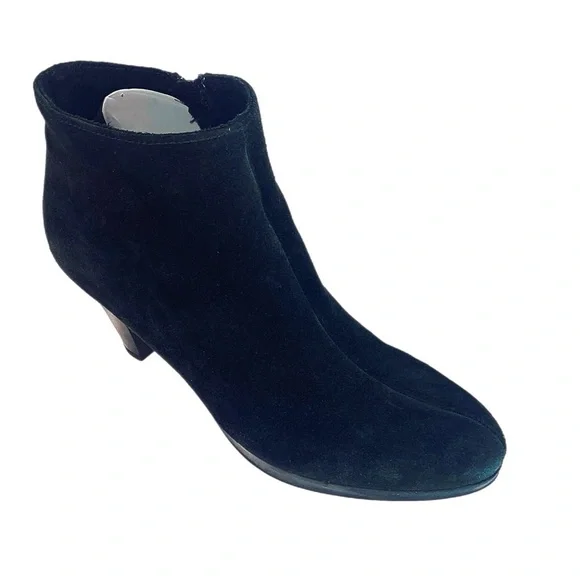 La CANADIENNE Dark Suede Ankle Boots - Picture 2 of 7